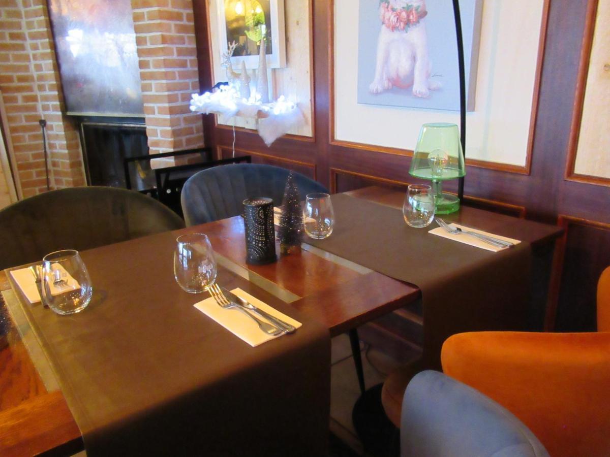 Hotel Restaurant N 4 Martelange Екстер'єр фото