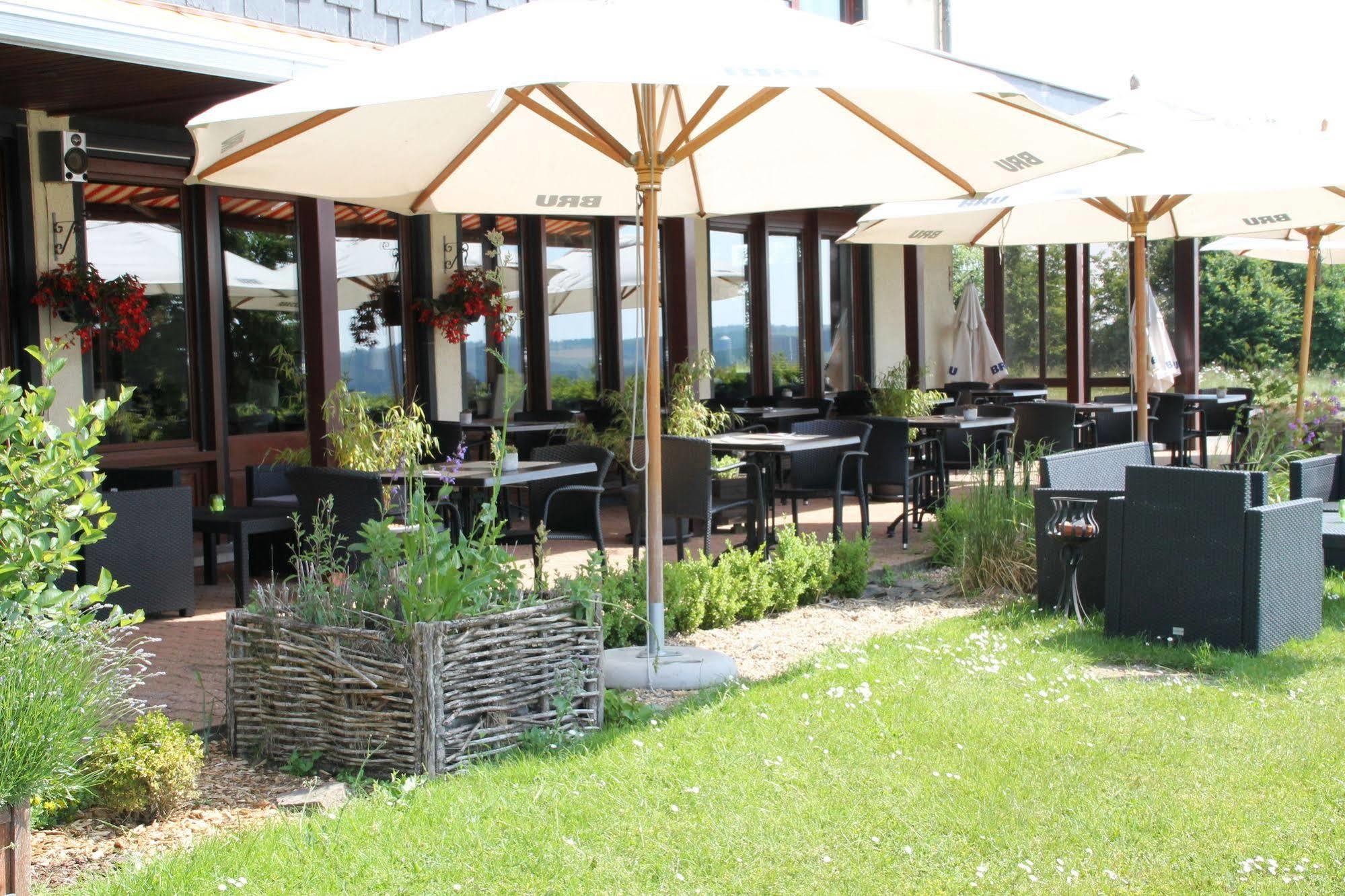 Hotel Restaurant N 4 Martelange Екстер'єр фото